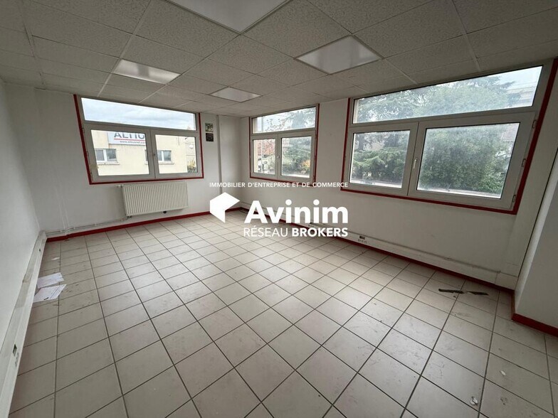 Bureau dans Argenteuil à louer - Photo intérieure – Image 1 sur 3