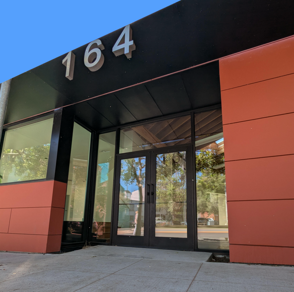 164 S Park Ave, San Francisco, CA à vendre - Photo de l’immeuble – Image 3 sur 13