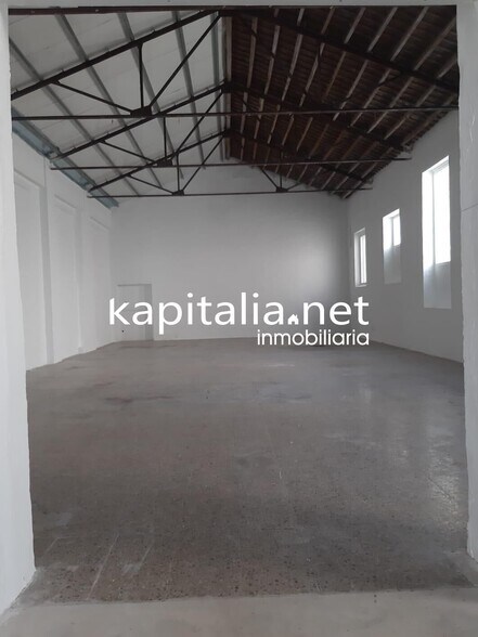 Industriel/Logistique dans Bocairent, Valencia à louer - Photo principale – Image 1 sur 3
