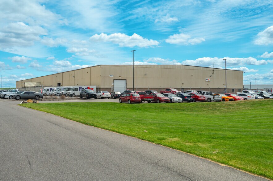 5515 Industrial Way, Pasco, WA à vendre - Photo de l’immeuble – Image 2 sur 8