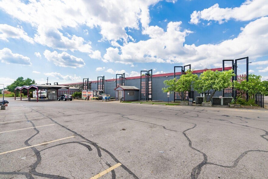 4170 W Broad St, Columbus, OH à vendre - Photo de l’immeuble – Image 2 sur 28