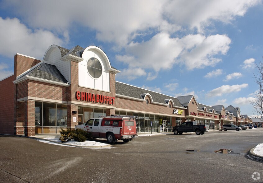 1000-1100 E Royalton Rd, Broadview Heights, OH à louer - Photo de l’immeuble – Image 2 sur 4
