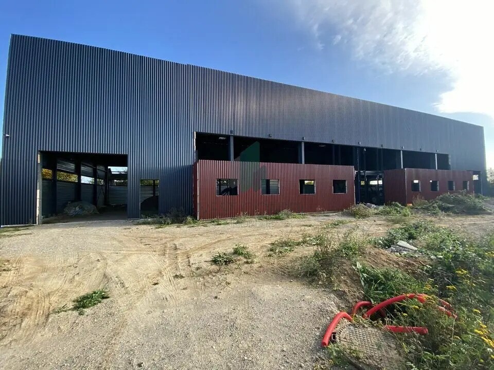 Local d'activités dans Ennery à vendre Photo de l’immeuble– Image 1 sur 7