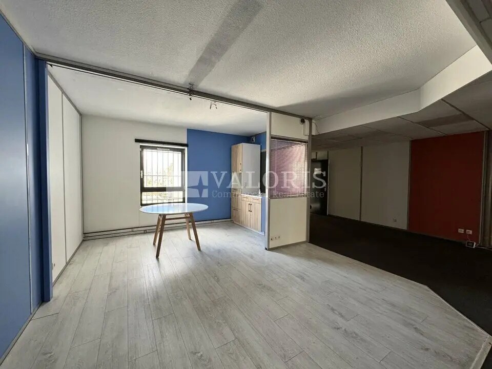 Bureau dans Villeurbanne à louer Photo de l’immeuble– Image 1 sur 13