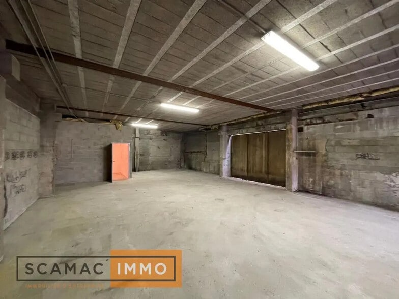 Local d'activités dans Étampes à vendre - Photo de l’immeuble – Image 3 sur 5