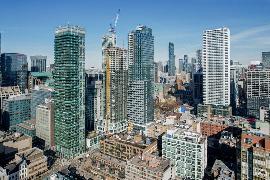 89 Church St, Toronto, ON à vendre - Aérien – Image 2 sur 3