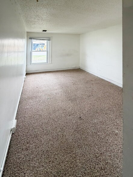 112 W Clinton St, Augusta, MI à vendre - Photo de l’immeuble – Image 3 sur 7