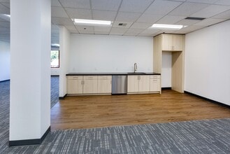 1701 Novato Blvd, Novato, CA à louer Photo intérieure– Image 2 sur 4