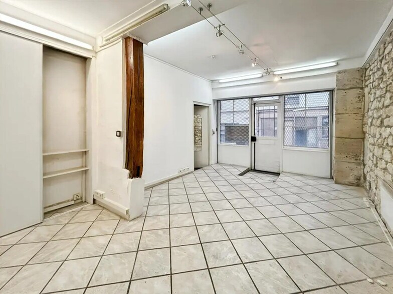 Local commercial dans Paris à louer - Photo de l’immeuble – Image 1 sur 8