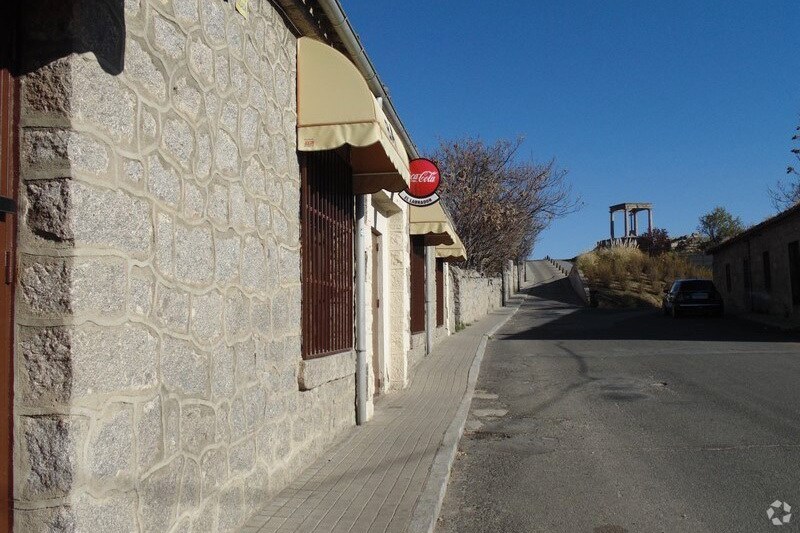 Local commercial dans Ávila, Ávila à vendre - Photo de l’immeuble – Image 2 sur 10