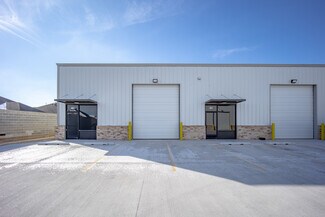 Plus de détails pour 220 N Chisholm Trail Way, Mustang, OK - Industriel/Logistique à louer