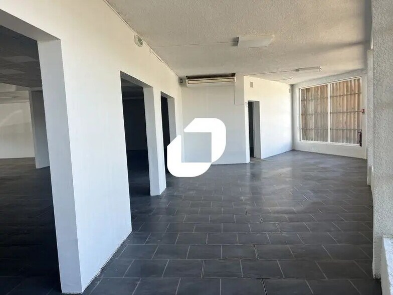 Local commercial dans Jacou à louer - Photo intérieure – Image 2 sur 7