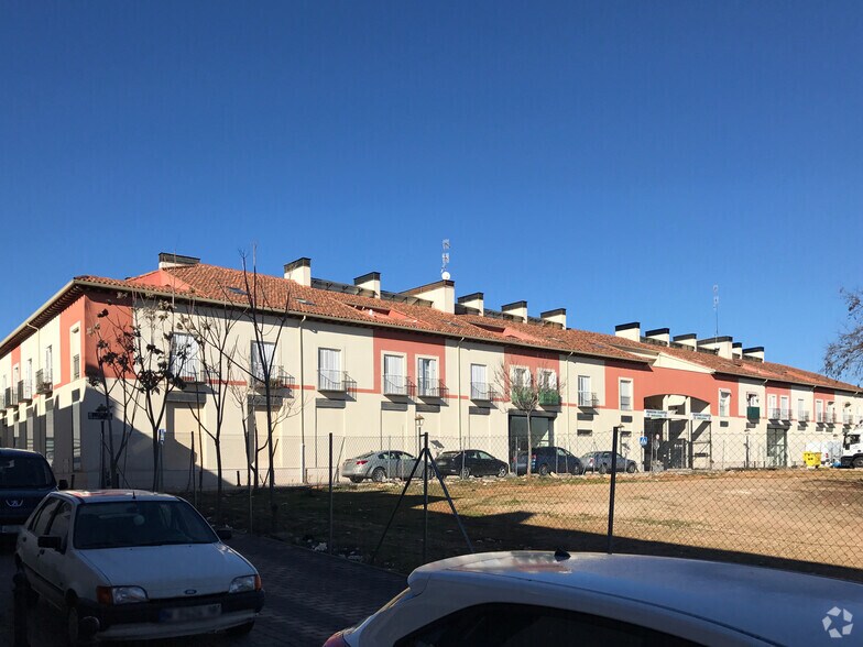 Immeuble residentiel dans Villarejo de Salvanés, Madrid à vendre - Photo principale – Image 1 sur 2