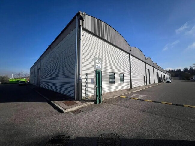 Plus de détails pour 9 Rue Du Dauphiné, Saint-Priest - Bureau, Local d'activités à louer