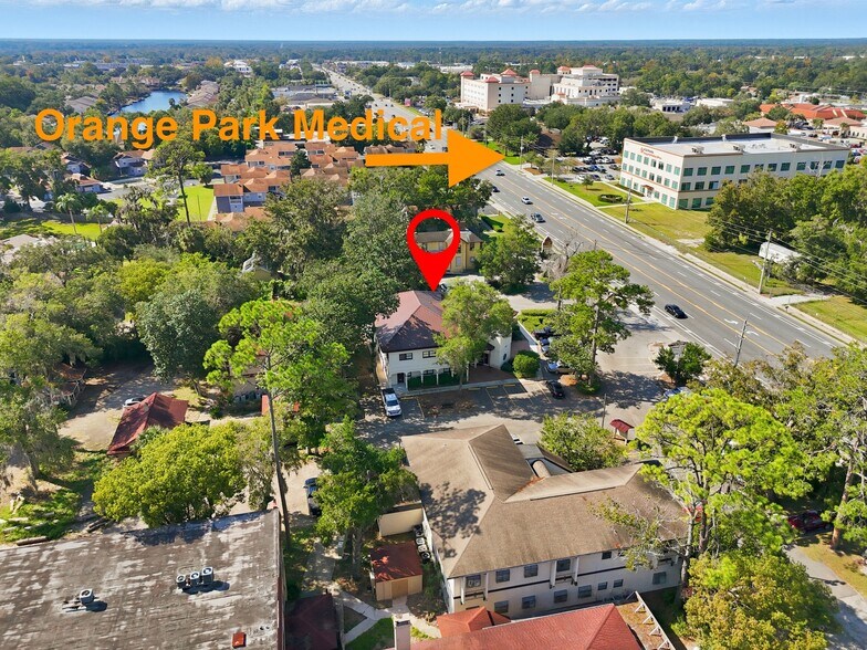 1734 Kingsley Ave, Orange Park, FL à vendre - Photo de l’immeuble – Image 2 sur 34