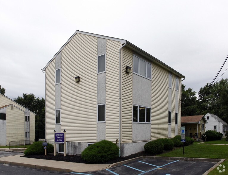 101 Rt 130, Cinnaminson, NJ à louer - Photo de l’immeuble – Image 3 sur 4