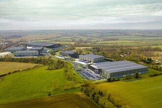 Falcon Dr, Milton Keynes à louer Aérien– Image 1 sur 1