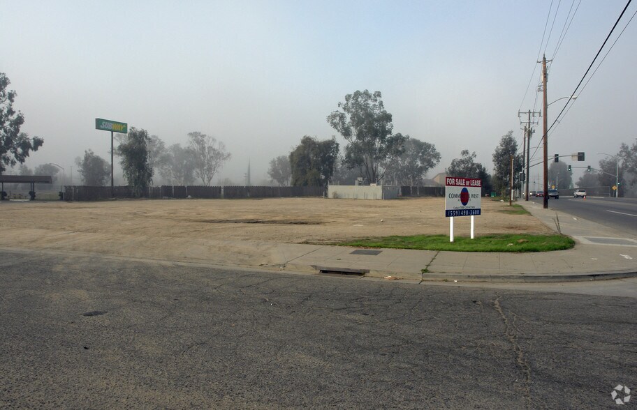 5325 W Shaw Ave, Fresno, CA à vendre - Photo de l’immeuble – Image 2 sur 5