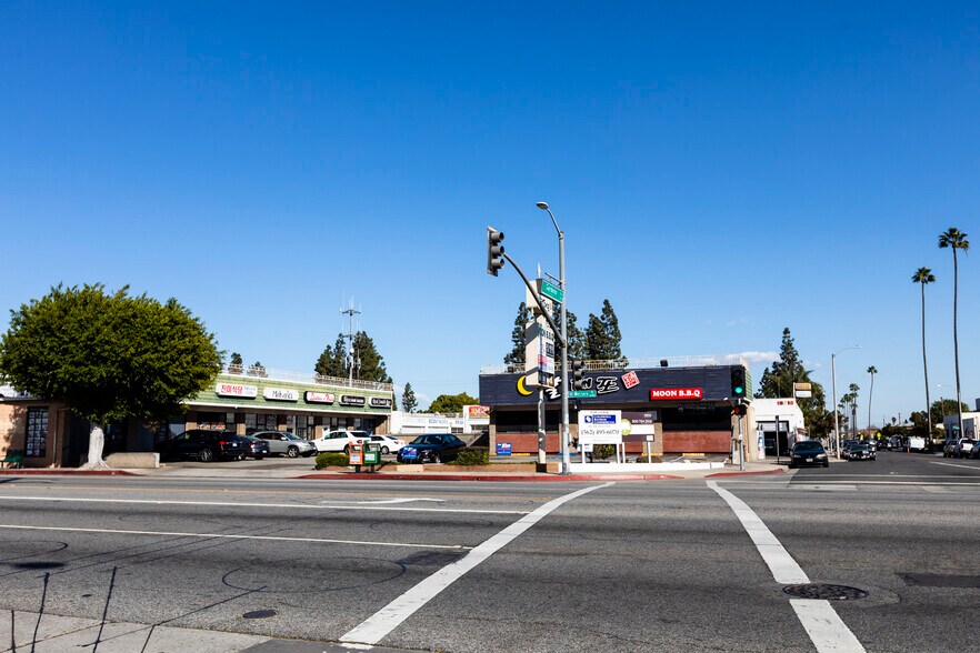 16320-16334 S Western Ave, Gardena, CA à louer - Photo de l’immeuble – Image 3 sur 19
