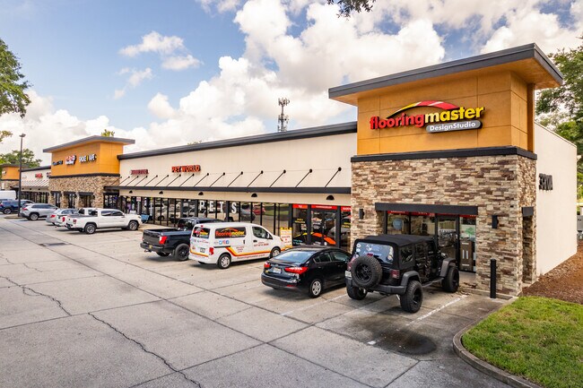 Plus de détails pour 380 Semoran Commerce Pl, Apopka, FL - Différents types d’espaces à louer