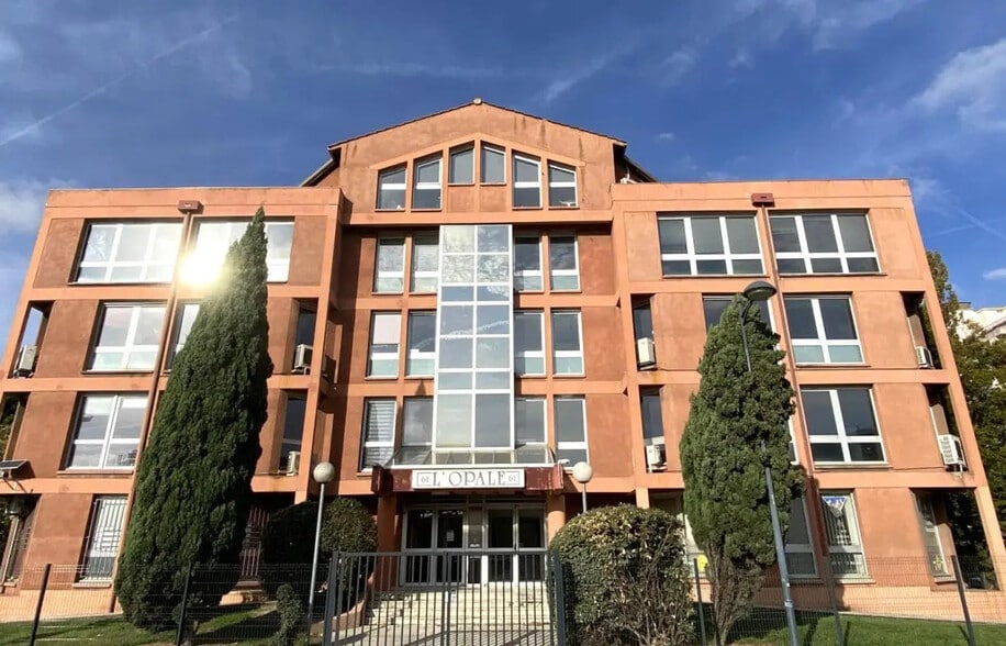 Bureau dans Toulouse à louer - Photo de l’immeuble – Image 1 sur 7