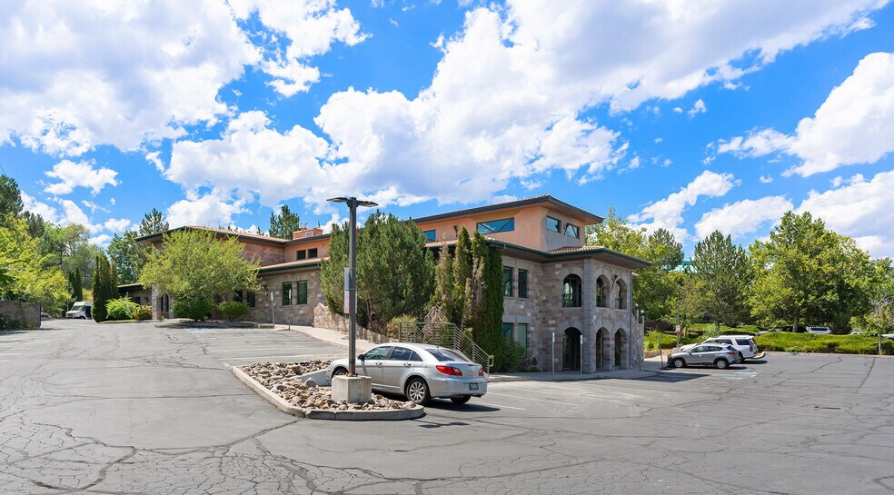 6160 Plumas St, Reno, NV à louer - Photo de l’immeuble – Image 2 sur 35