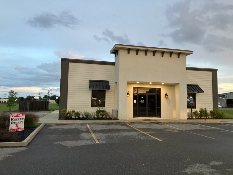 3645 Front St, Winnsboro, LA à louer - Photo de l’immeuble – Image 1 sur 1