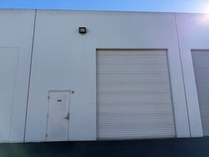 4007 Paramount Blvd, Lakewood, CA à louer Photo intérieure– Image 2 sur 4