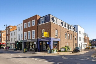 28-31 High St, Londres à louer Photo principale– Image 1 sur 6