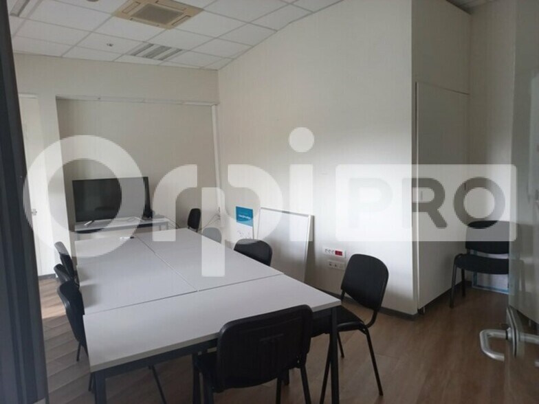 Bureau dans Limoges à louer - Photo de l’immeuble – Image 3 sur 17