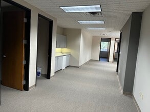 14400 Northbrook  Dr., San Antonio, TX à louer Photo intérieure– Image 2 sur 6