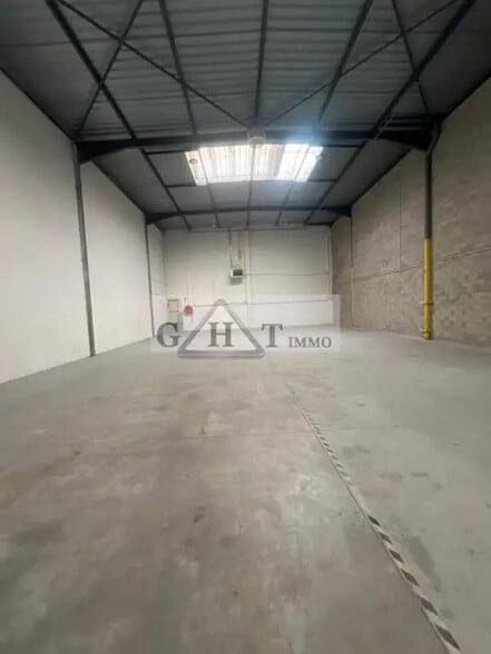 Industriel/Logistique dans Saint-Ouen-sur-Seine à louer - Photo intérieure – Image 2 sur 10