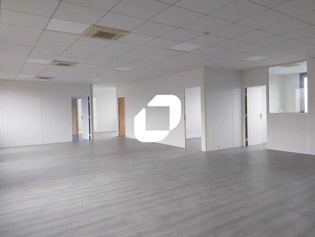 Plus de détails pour Bureau à vendre