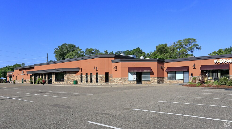 14400 Excelsior Blvd, Minnetonka, MN à vendre - Photo principale – Image 1 sur 1