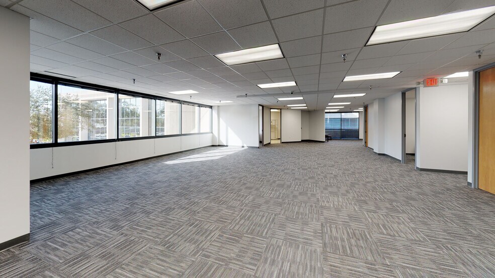 3810-3820 Northdale Blvd, Tampa, FL à louer - Numérisation 3D Matterport – Image 2 sur 9