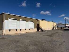 6505 Pulaski Hwy, Rosedale, MD à louer Photo de l’immeuble– Image 1 sur 7