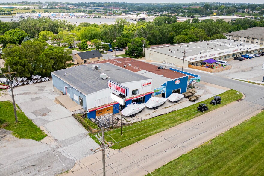 812 Fort Crook Rd S, Bellevue, NE à vendre - Aérien – Image 1 sur 19