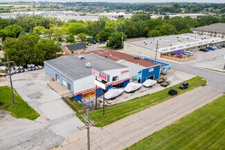 Plus de détails pour 812 Fort Crook Rd S, Bellevue, NE - Local commercial à vendre