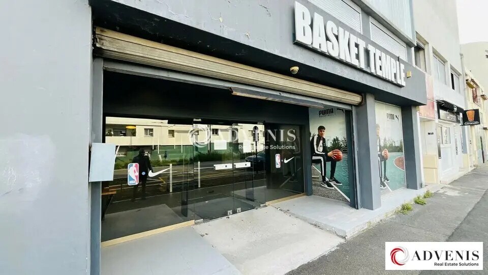 Local commercial dans Bordeaux à louer - Photo de l’immeuble – Image 2 sur 12