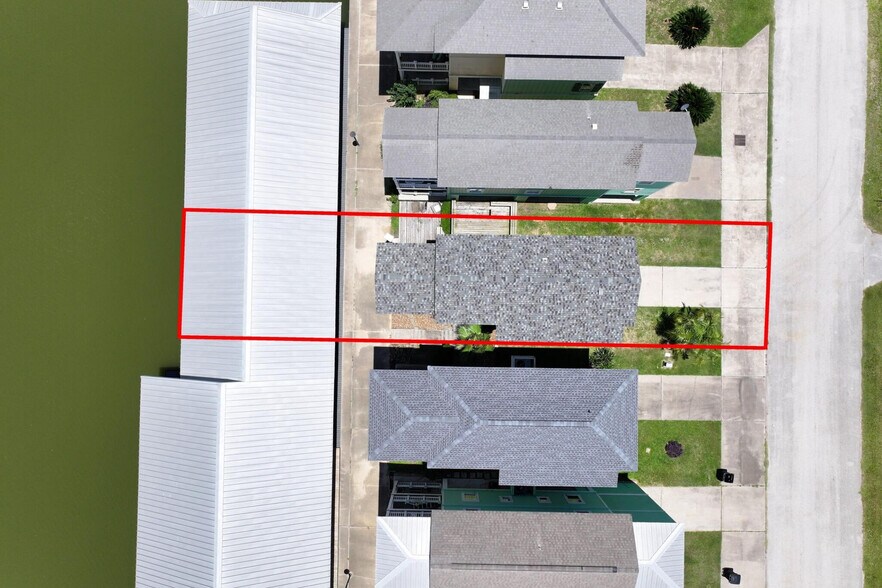 2207 Nelson Avenue, Port Bolivar, TX à vendre - Photo de l’immeuble – Image 2 sur 37