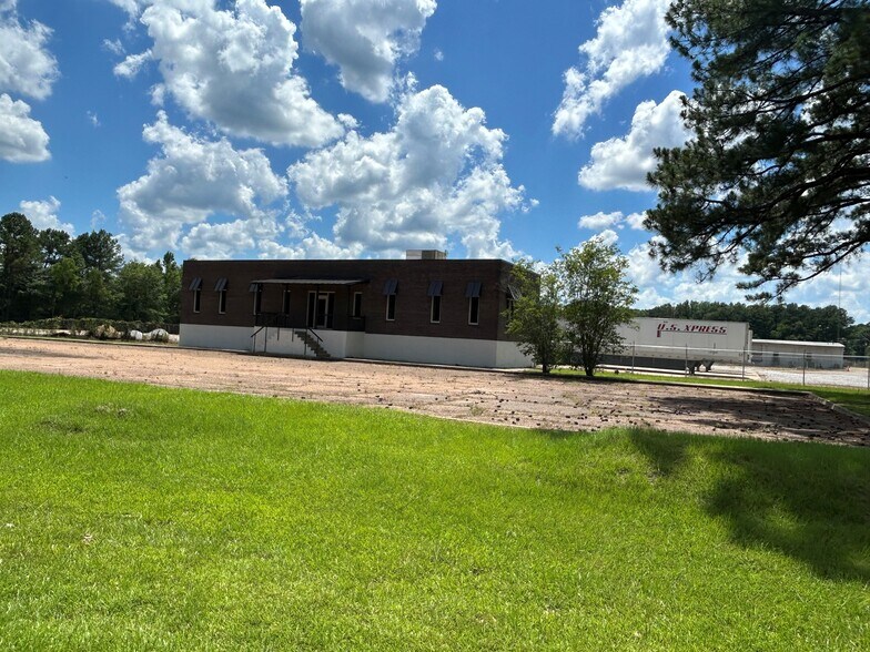 400 Childre Rd, Pearl, MS à louer - Photo de l’immeuble – Image 2 sur 10