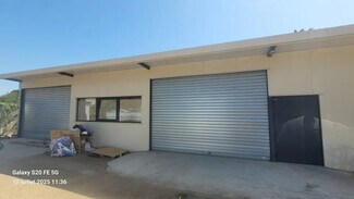 Plus de détails pour Local d'activités à louer