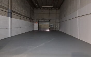 4701-4759 SW 51 St, Davie, FL à louer Photo intérieure– Image 1 sur 6