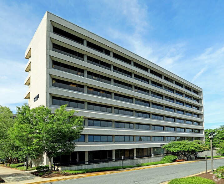 6301 Ivy Ln, Greenbelt, MD à louer - Photo de l’immeuble – Image 3 sur 7