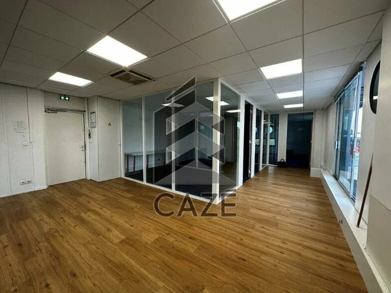 11 Rue Du Vergne, Bordeaux à louer - Photo de l’immeuble – Image 2 sur 5