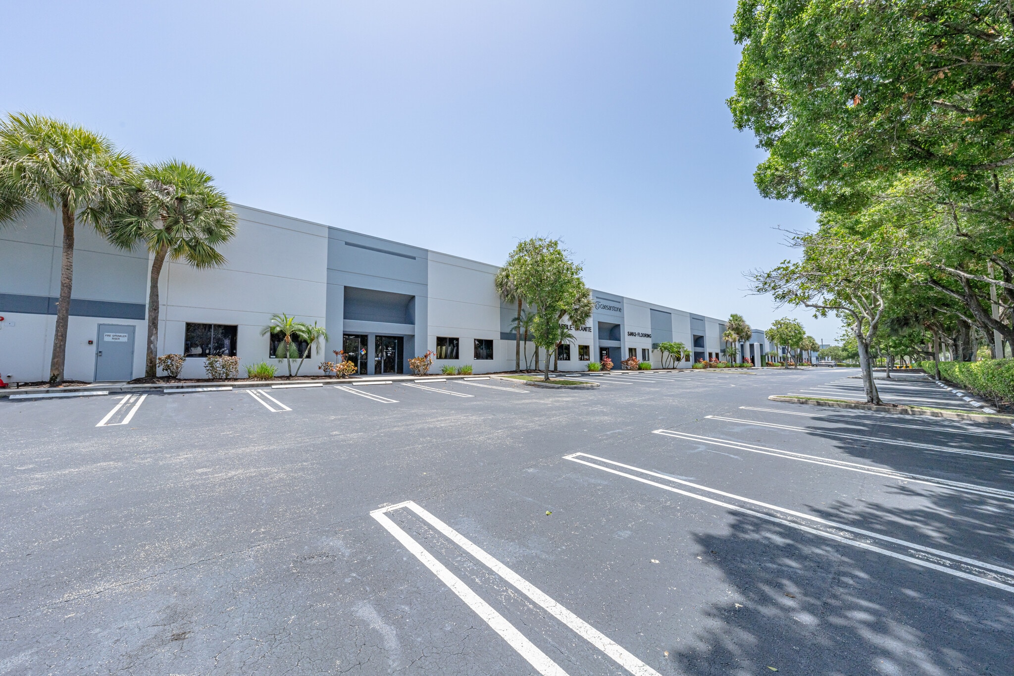 3106-3184 N Andrews Avenue Ext, Pompano Beach, FL à louer Photo intérieure– Image 1 sur 3