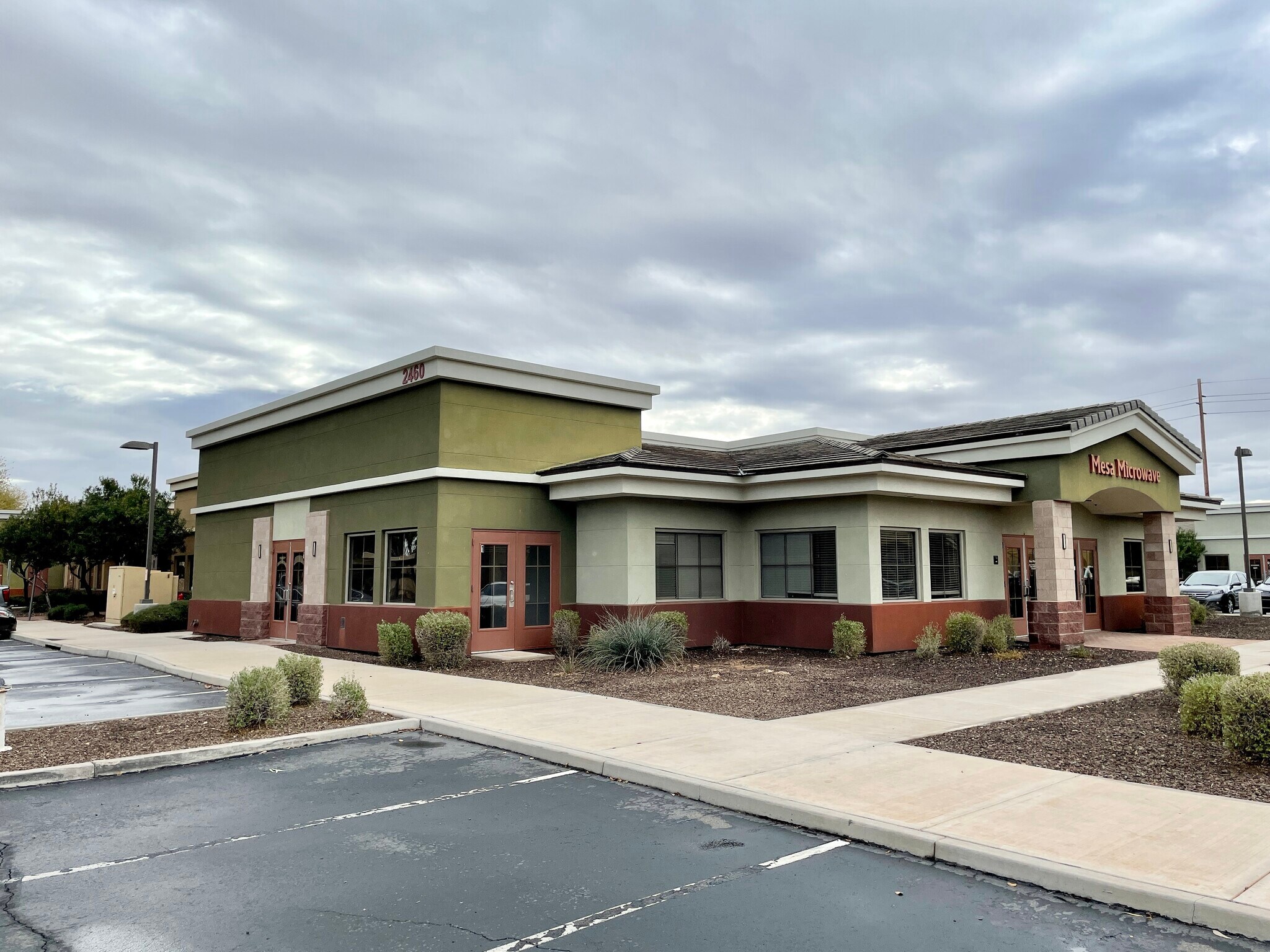 2460 W Ray Rd, Chandler, AZ à louer Photo principale– Image 1 sur 4