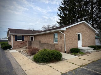 Plus de détails pour 923 N Oakland St, Saint Johns, MI - Bureau à vendre