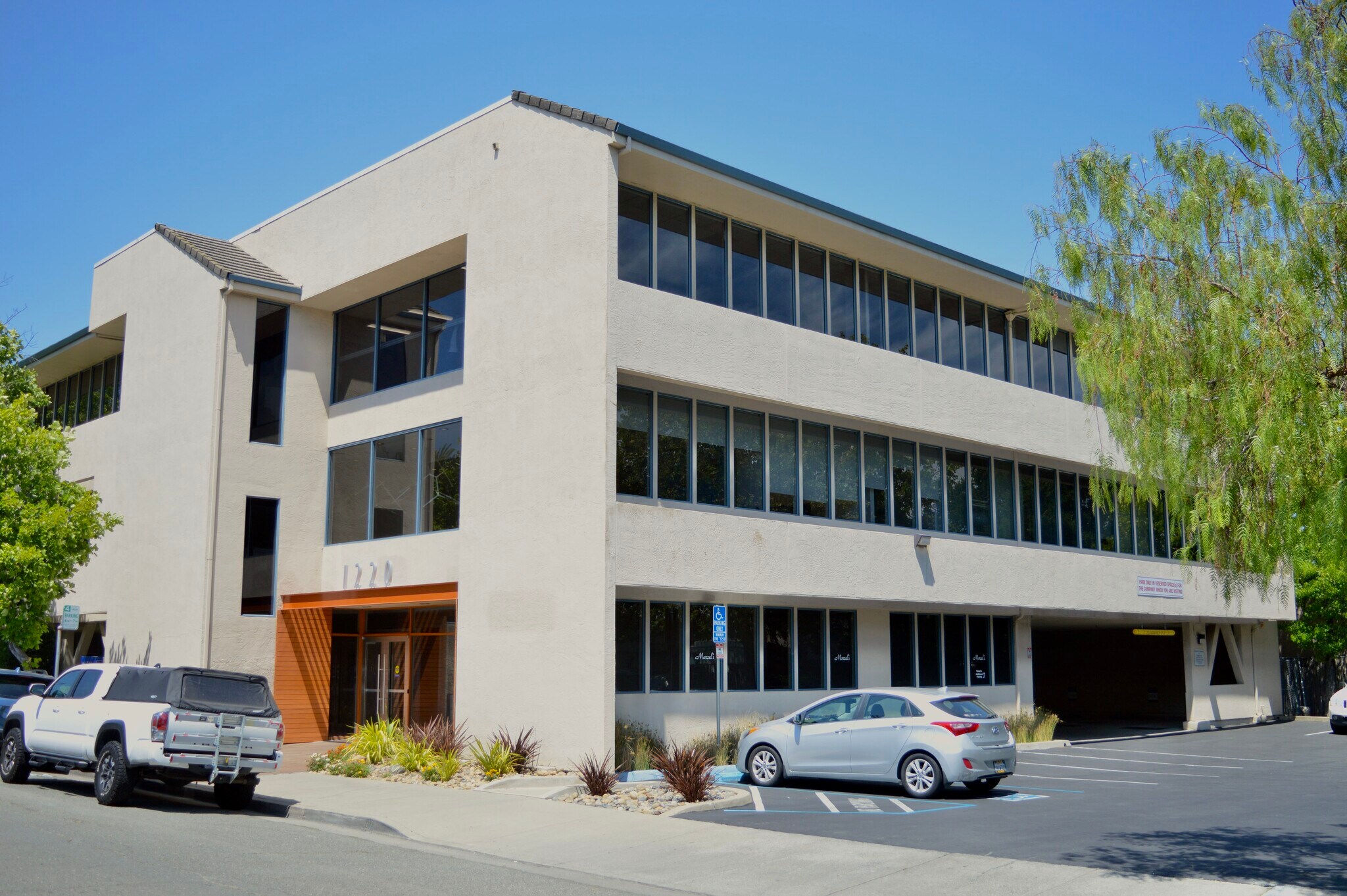 1220 Oakland Blvd, Walnut Creek, CA à louer Photo de l’immeuble– Image 1 sur 9