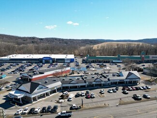 Plus de détails pour 71 Newtown Rd, Danbury, CT - Local commercial à louer
